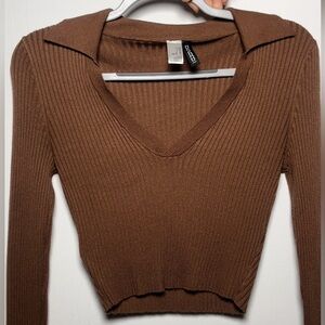 h and m brown long sleeve , popped color top